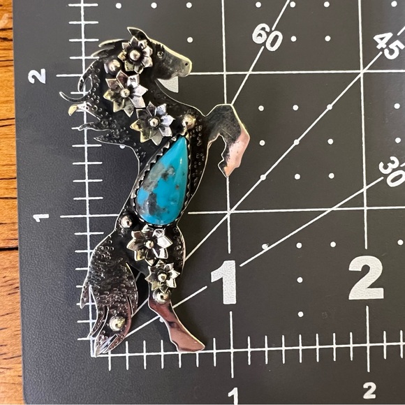 Sterling Silver Rearing Horse Turquoise Pendant Floral Southwestern - Picture 9 of 11